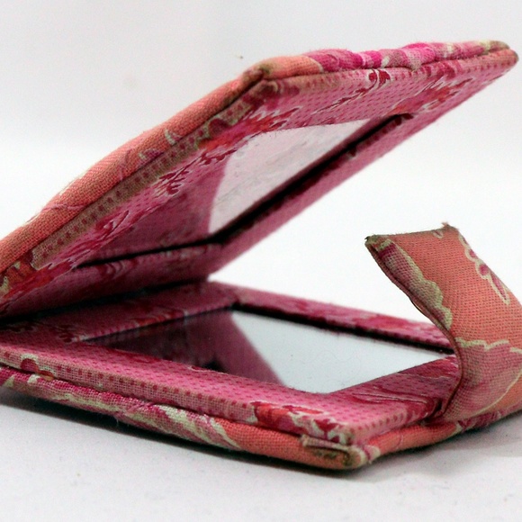 Vera Bradley Purse Mirror - Picture 4 of 8